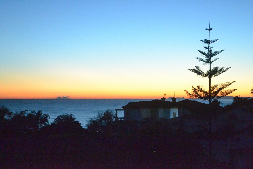 Casa Luz Del Faro Bed & Breakfast Mijas Costa Eksteriør bilde